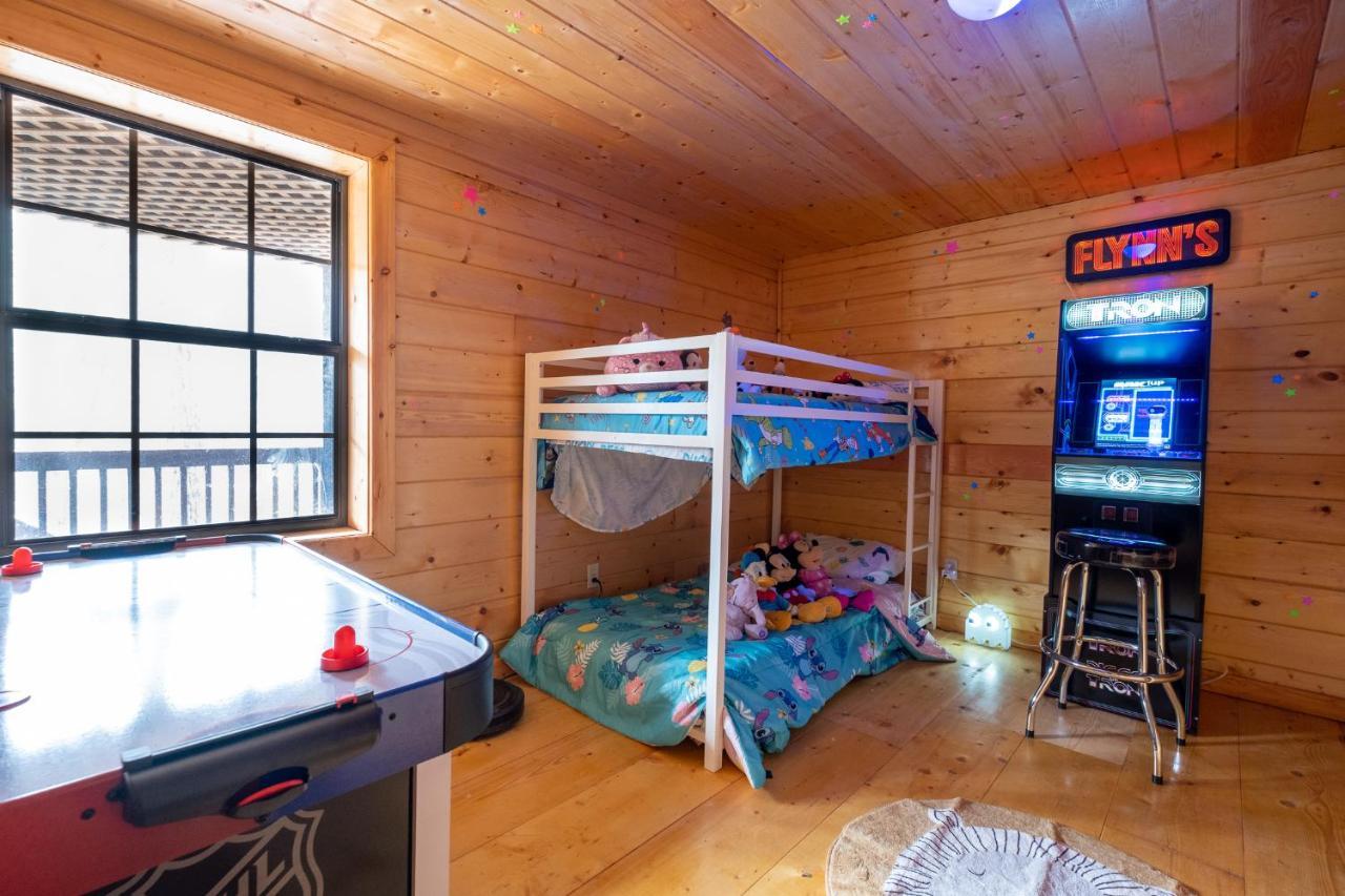 Three Dog Night - Pet-Friendly Cabin With Hot Tub Villa Blue Ridge Exterior photo